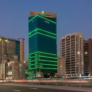 Отель La Quinta By Wyndham Al Wahda
